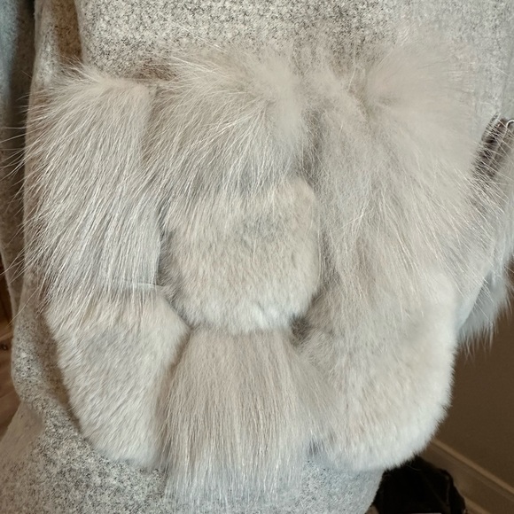 Mayson Grey Sweater Size 2 - Picture 2 of 12